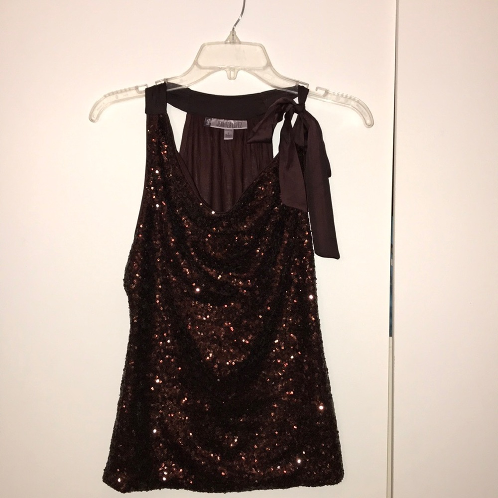 Women’s brown Jennifer Lopez blouse.